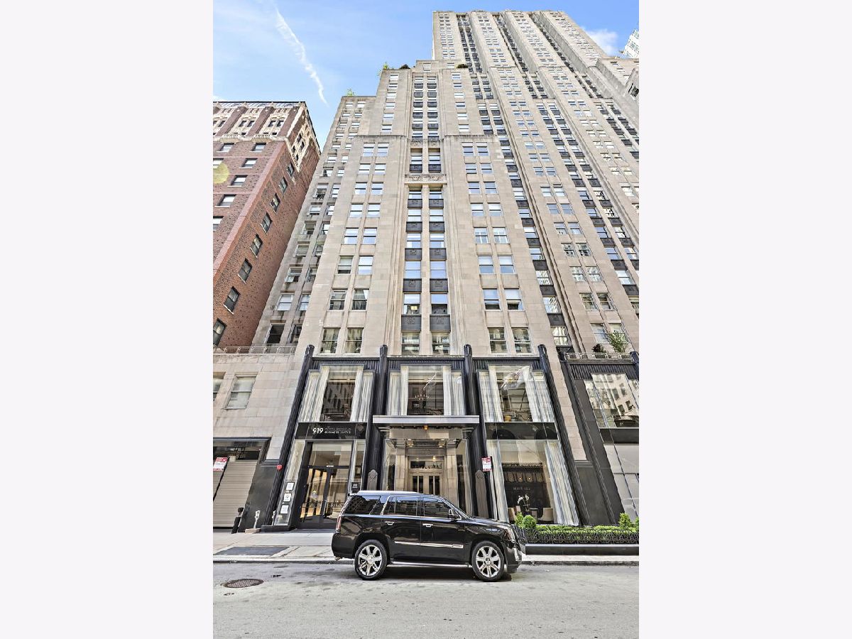 Condos & Townhomes Sold Palmolive Building Landmark Chicago Illinois, 159 Walton