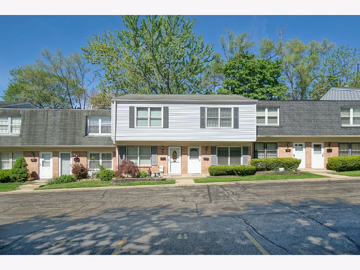 Homes & Condos & Townhomes Sold Palatine Park Palatine Illinois, 151 Palatine