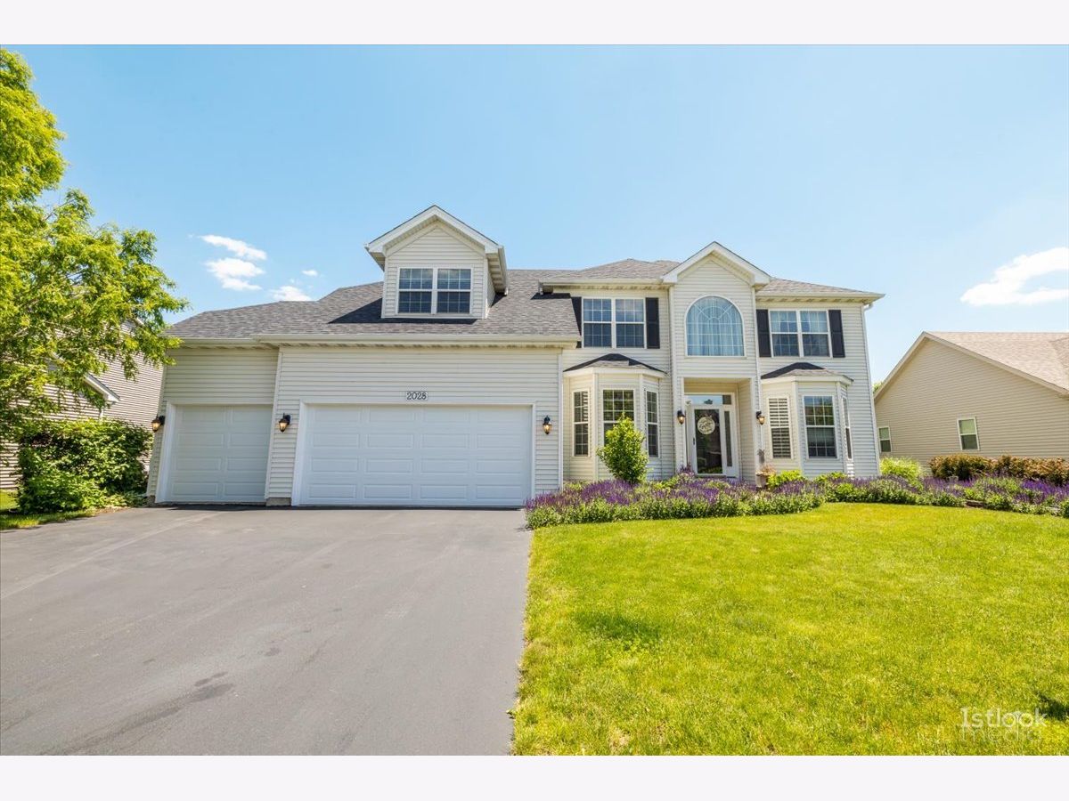 Homes Sold Prairie Meadows Yorkville Illinois, 2028 Wild Indigo