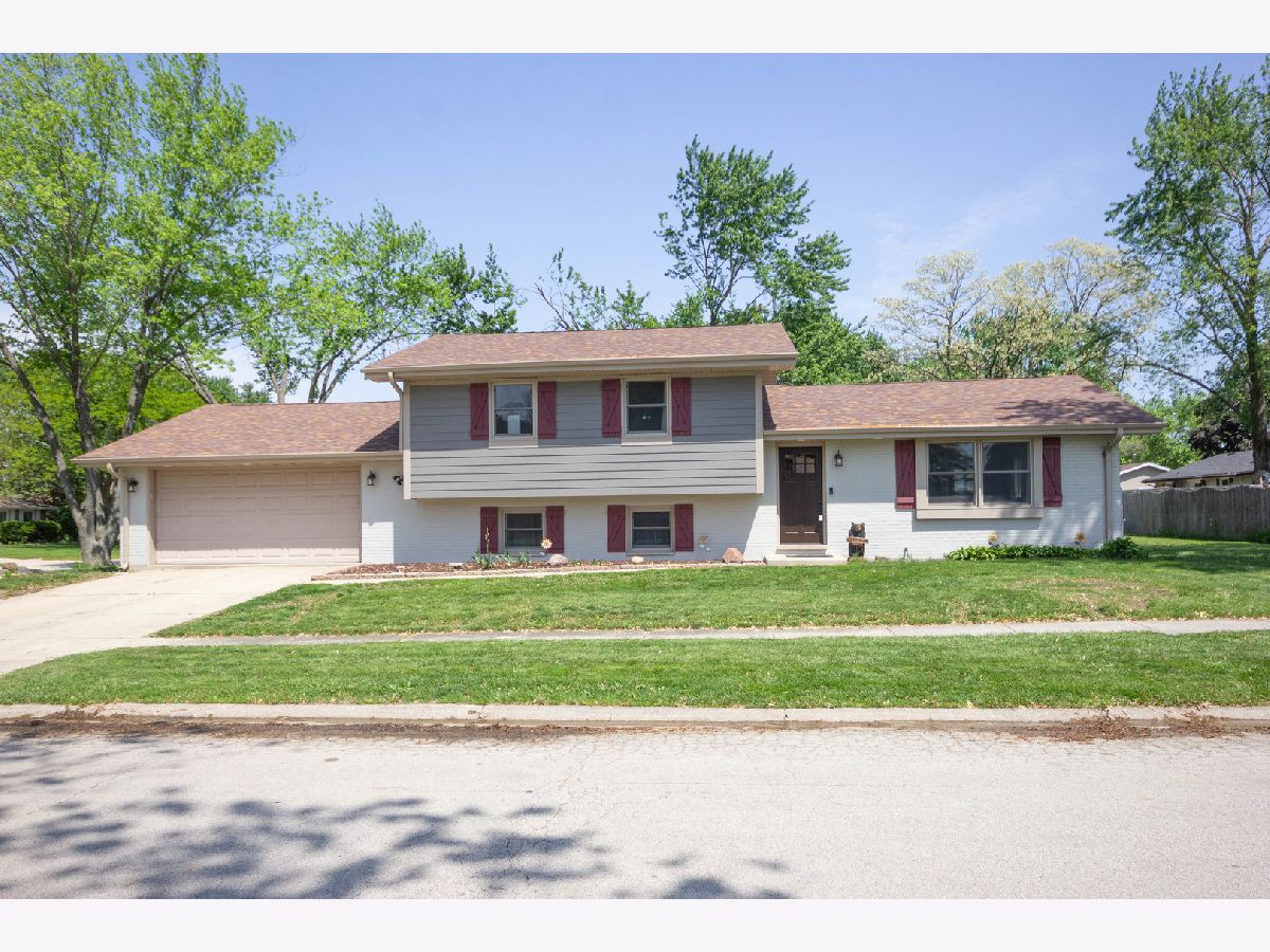 Homes & Condos & Townhomes Sold Aux Sable Minooka Illinois, 208 Shabbona