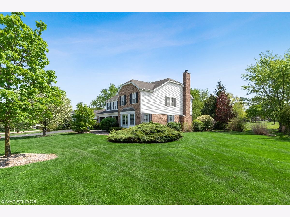 Homes Sold Tall Trees Barrington Illinois, 205 Tall Trees