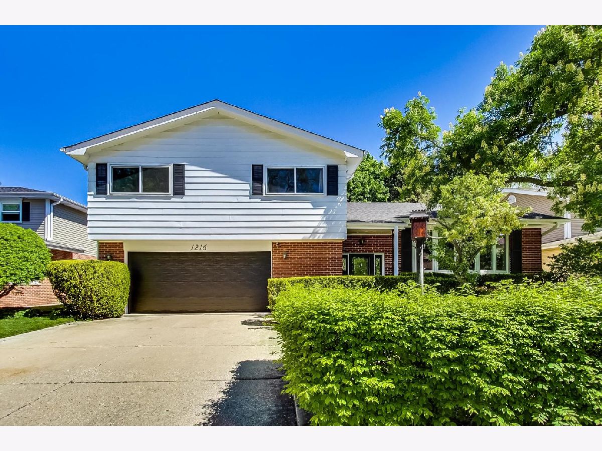 Homes Sold Green Acres Mount Prospect Illinois, 1216 Green Acres