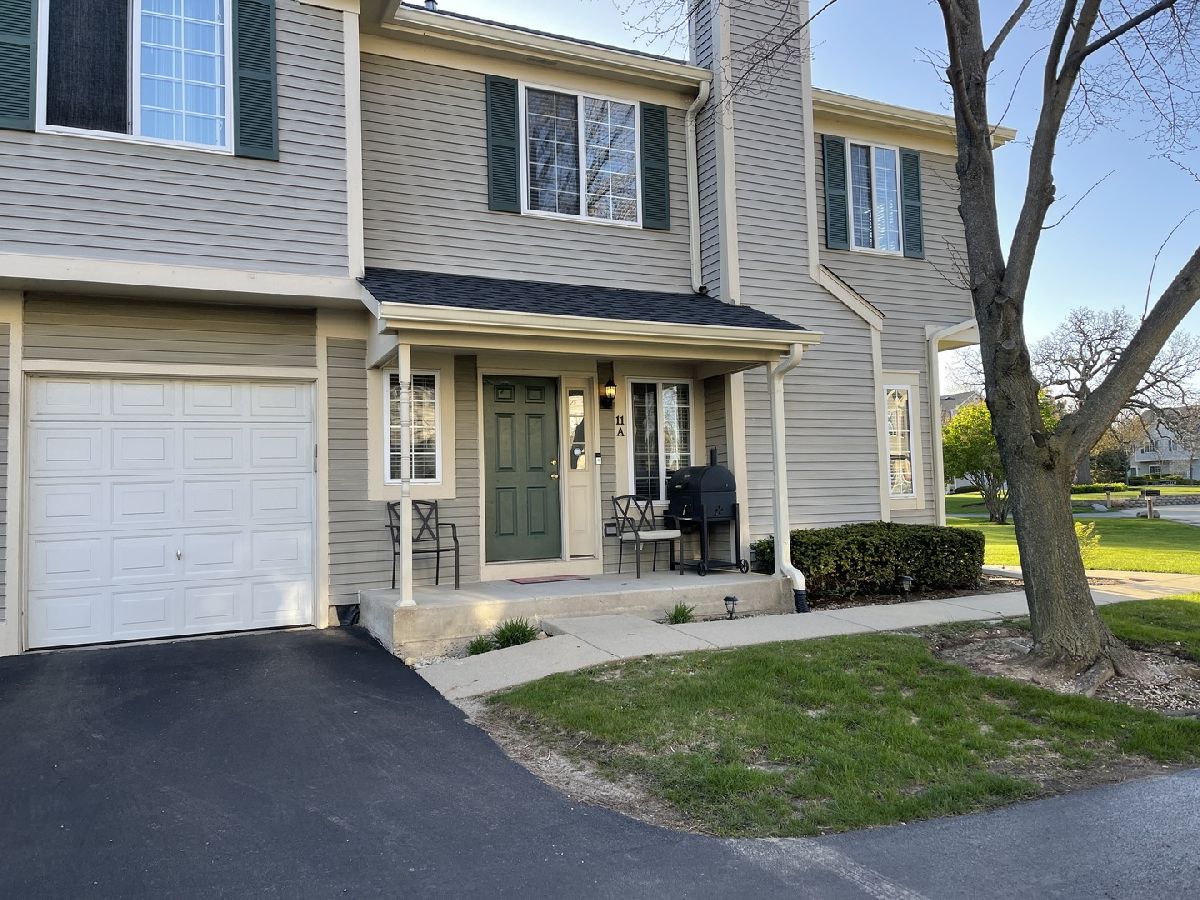 Townhomes & Condos Rented Carriage Homes Of Concord South Elgin Illinois, 11 Windsor