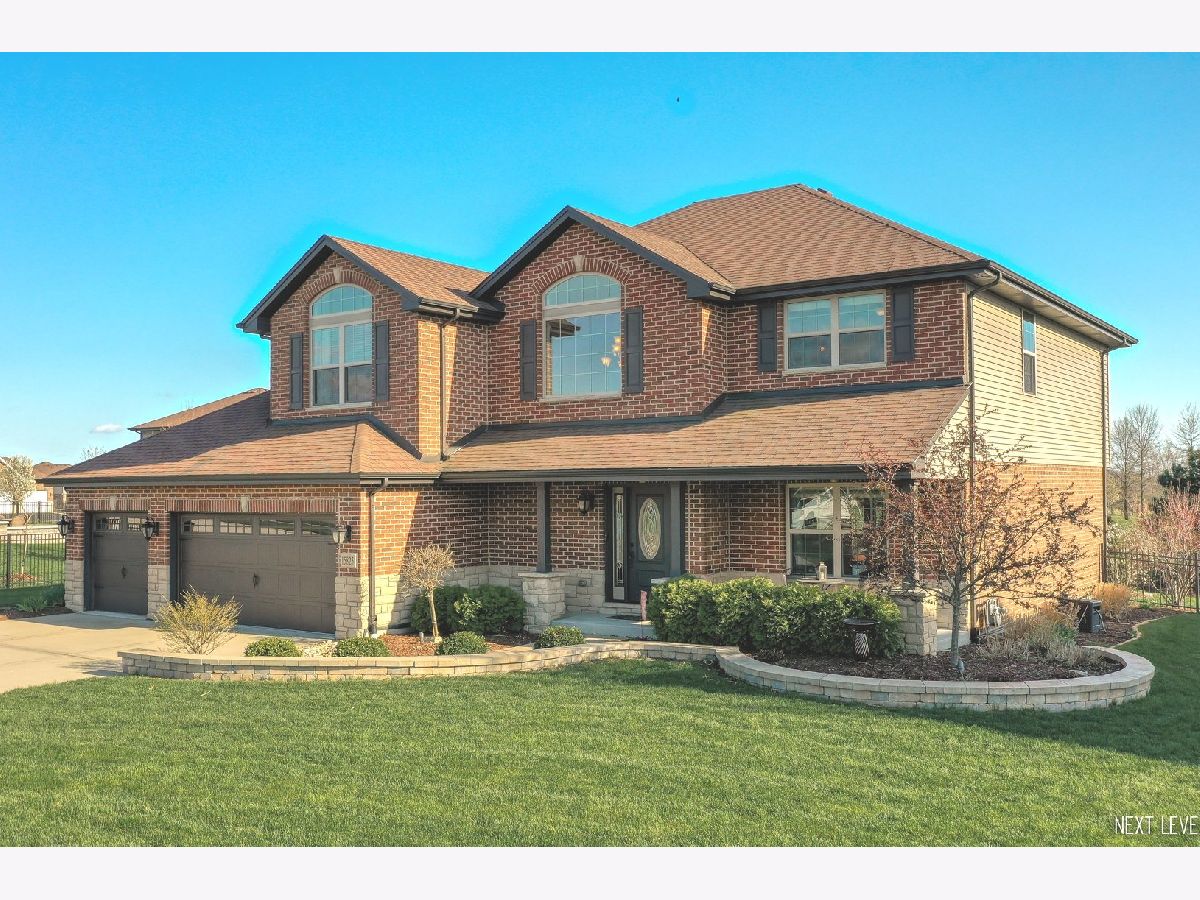 Homes Sold Prairie Ridge Estates New Lenox Illinois, 15825 Mueller