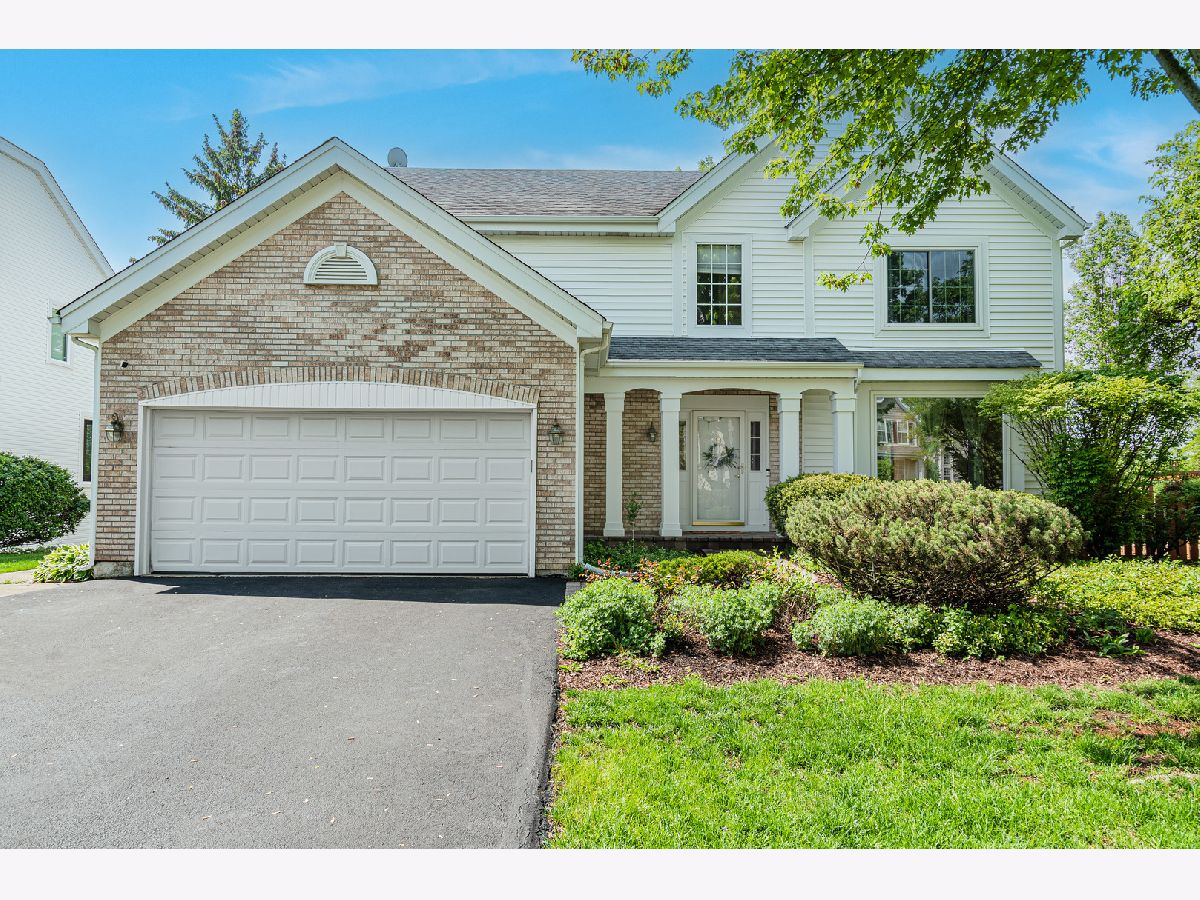 Homes Sold Hunters Creek Lake Zurich Illinois, 1249 Eric