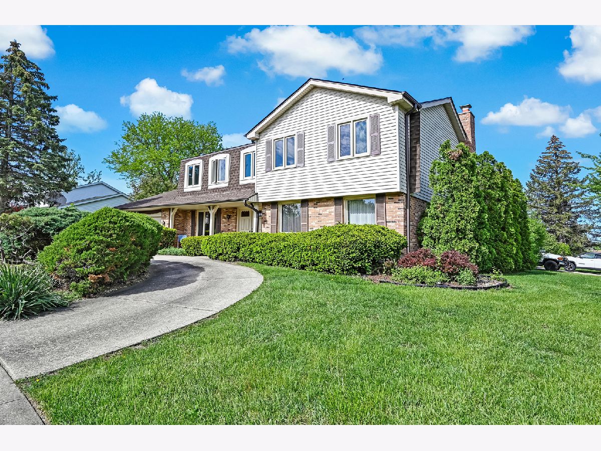 Homes Sold Waterford Willowbrook Illinois, 6520 Chaucer