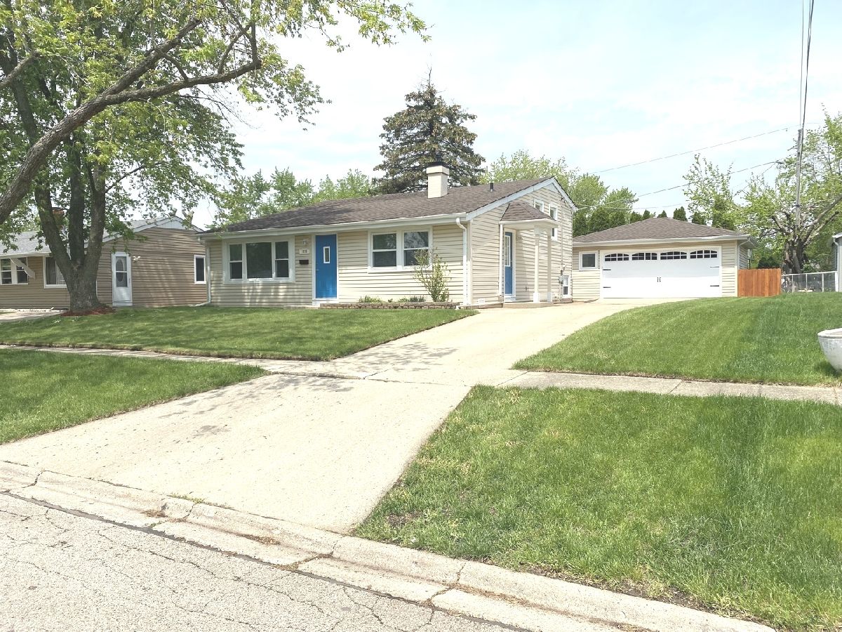 Homes & Condos & Townhomes Sold Morningside Carpentersville Illinois, 1820 Endicott