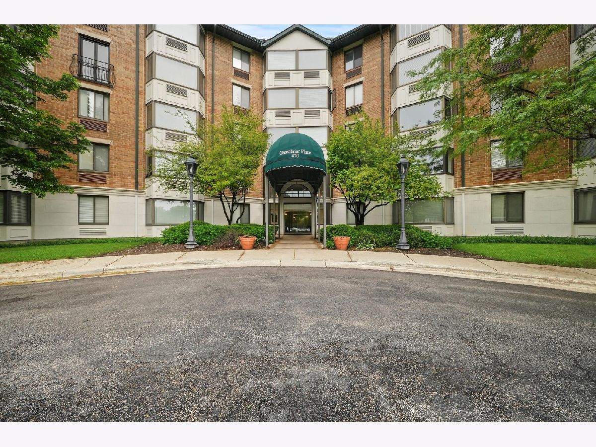 Condominiums Sold Greenbriar Place Glen Ellyn Illinois, 470 Fawell