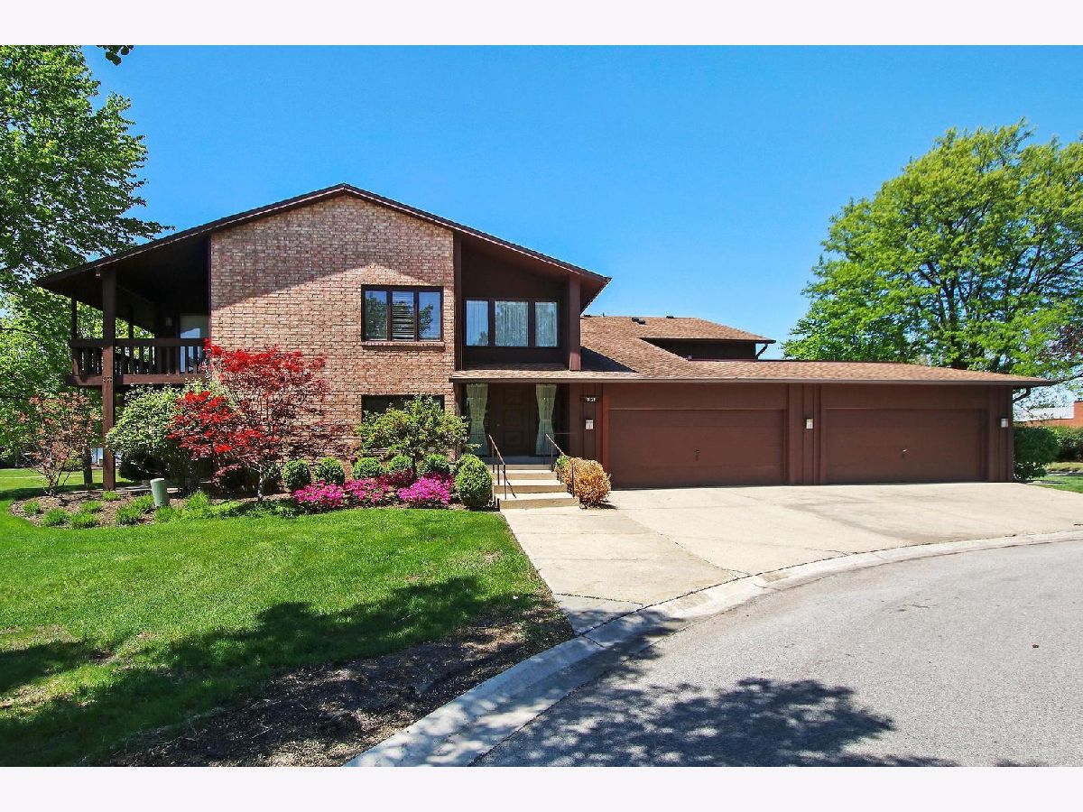 Condominiums & Homes Sold Ville Du Parc Northbrook Illinois, 3121 Toulon