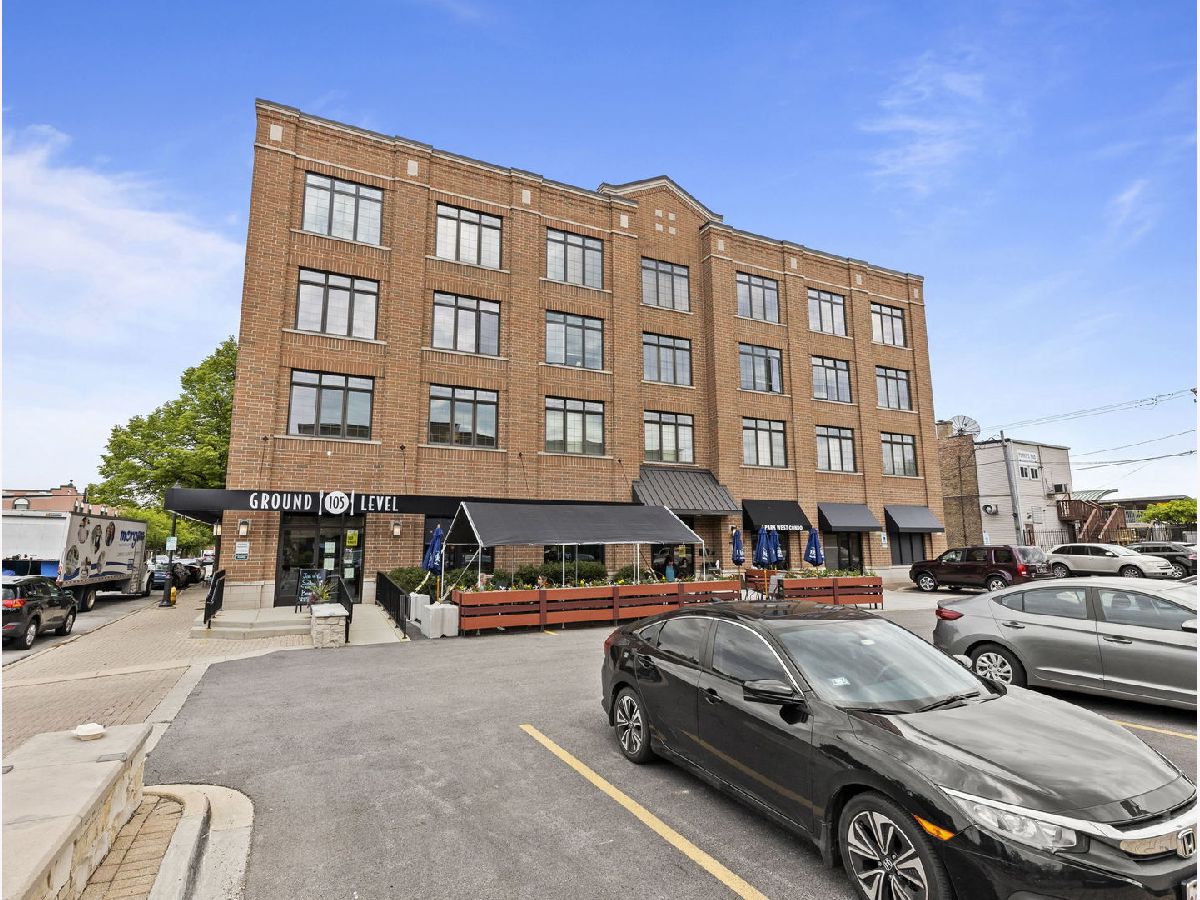 Condominiums Rented Park West Lombard Illinois, 105 Saint Charles