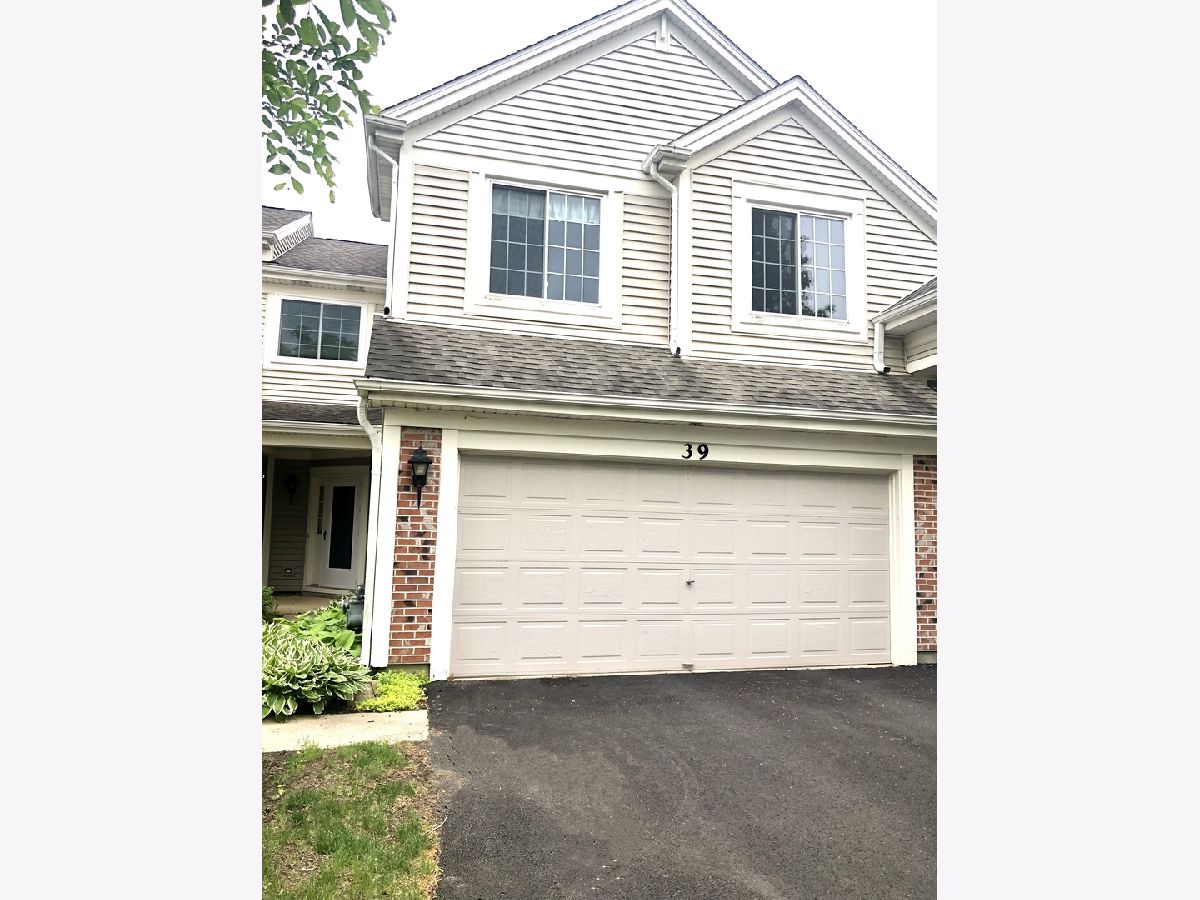 Townhomes & Condos Rented Concord Station Streamwood Illinois, 39 Briarwood