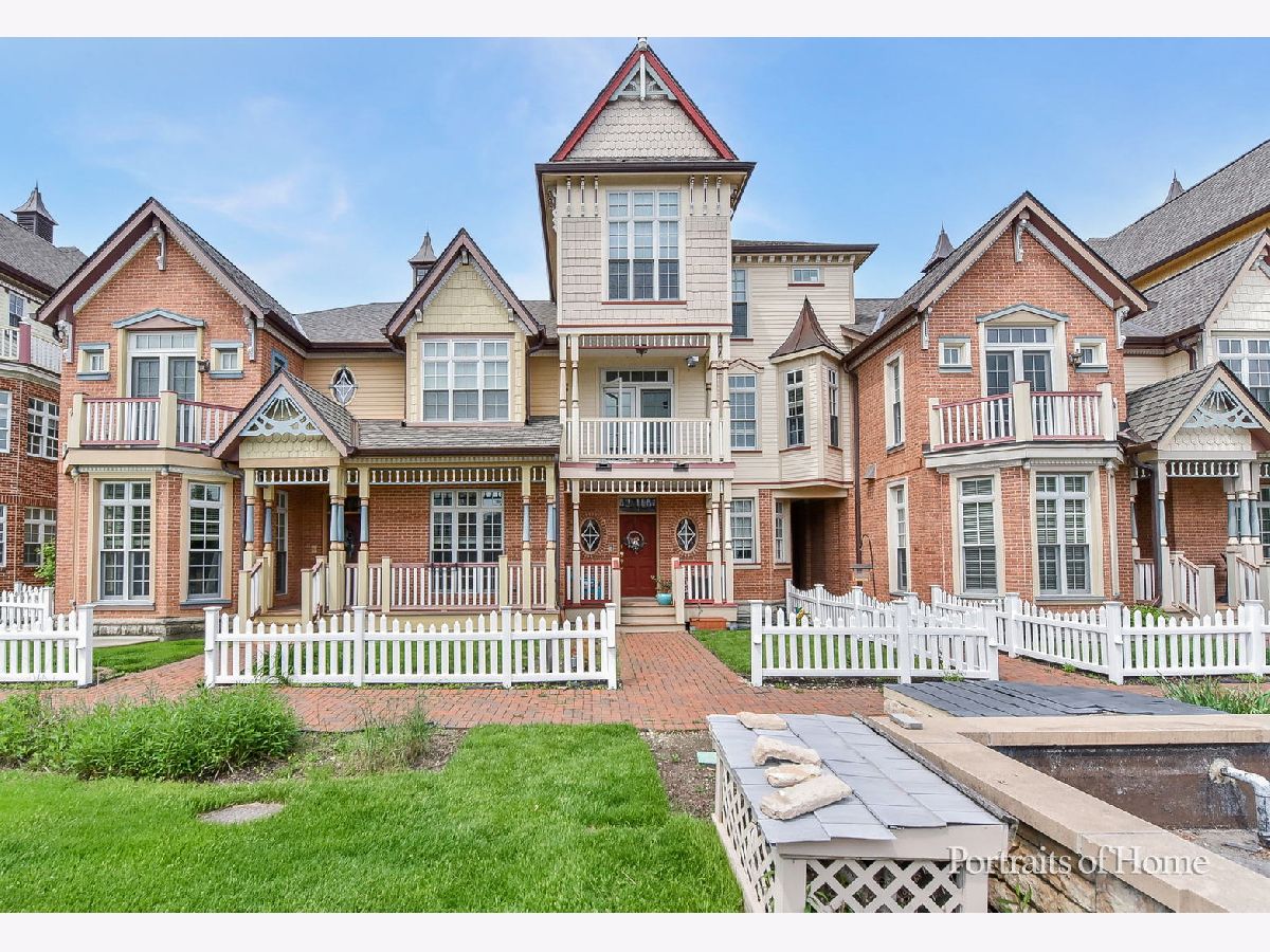Townhomes & Condos Rented English Rows Naperville Illinois, 4151 Royal Mews