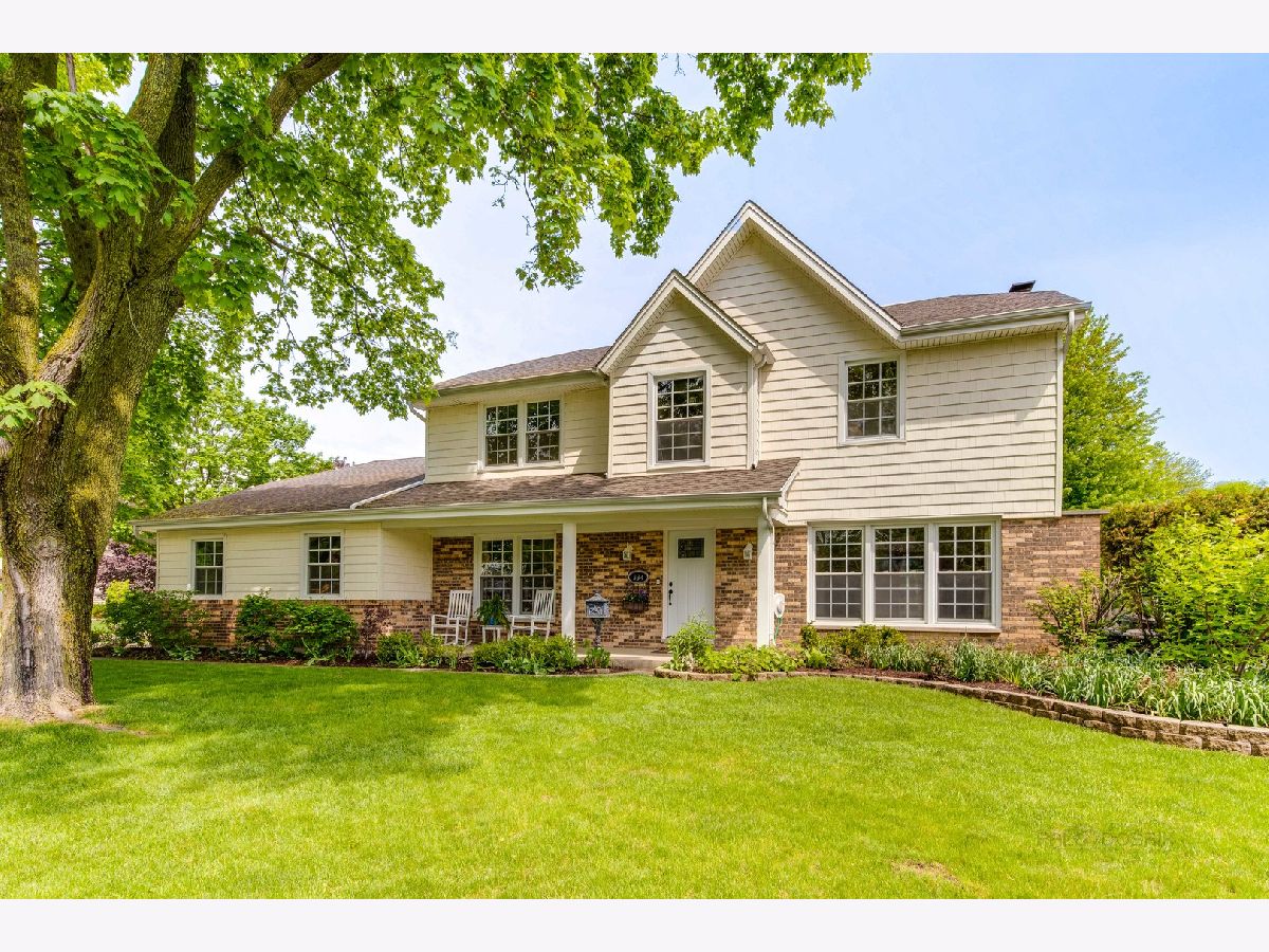 Homes Sold West Cambridge Libertyville Illinois, 834 Golf