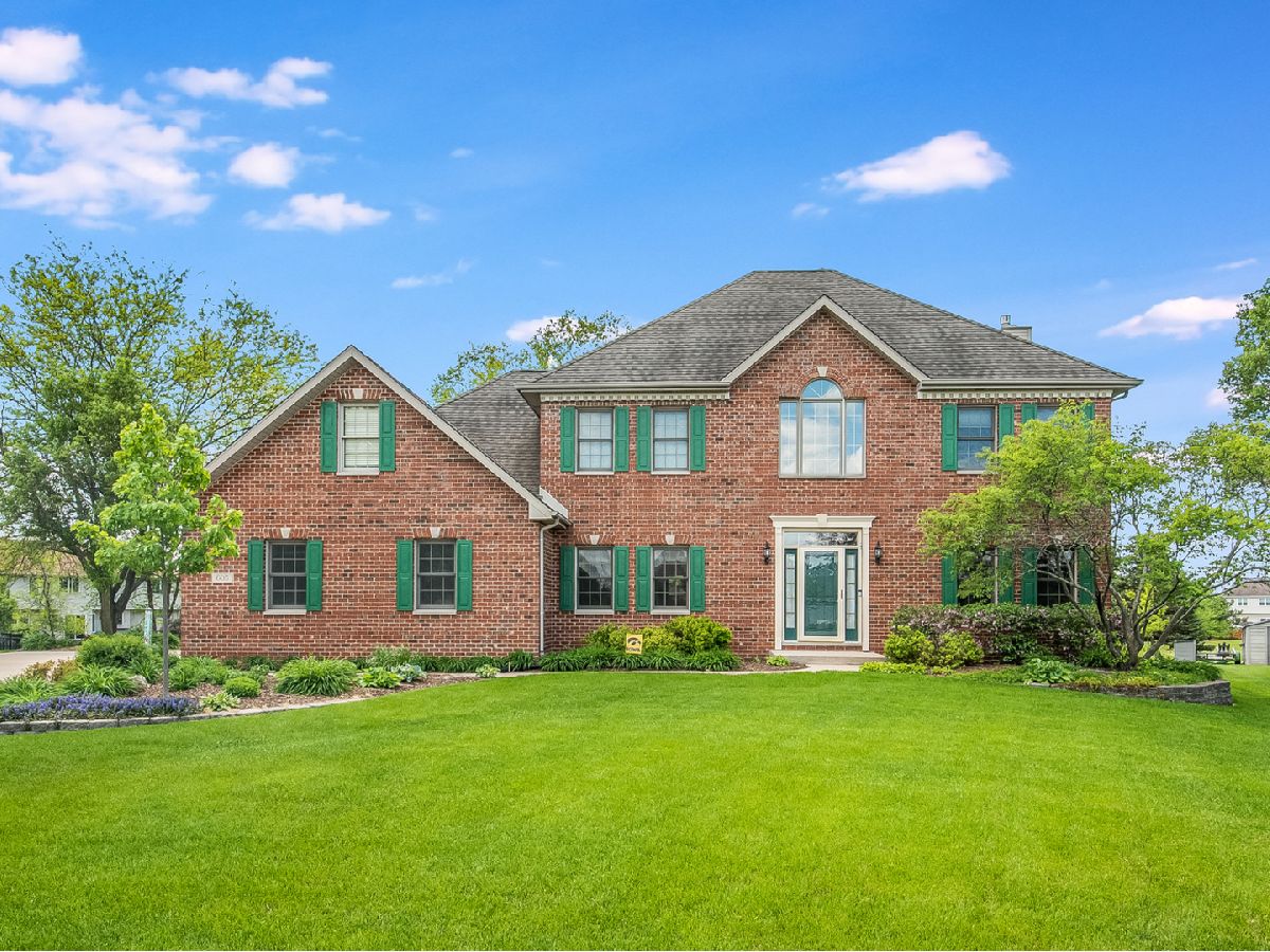 Homes Sold Hunt Club Shorewood Illinois, 605 Hampton