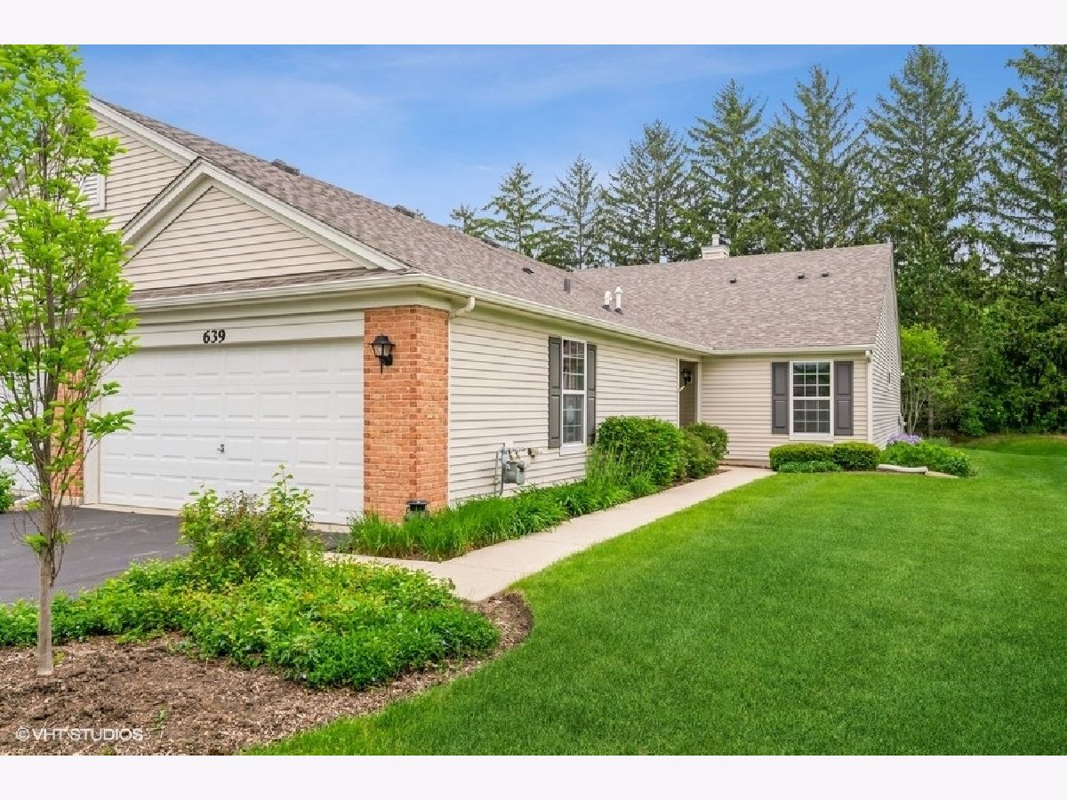 Condos & Townhomes Sold Bradford Place Clubs Round Lake Illinois, 639 Essington