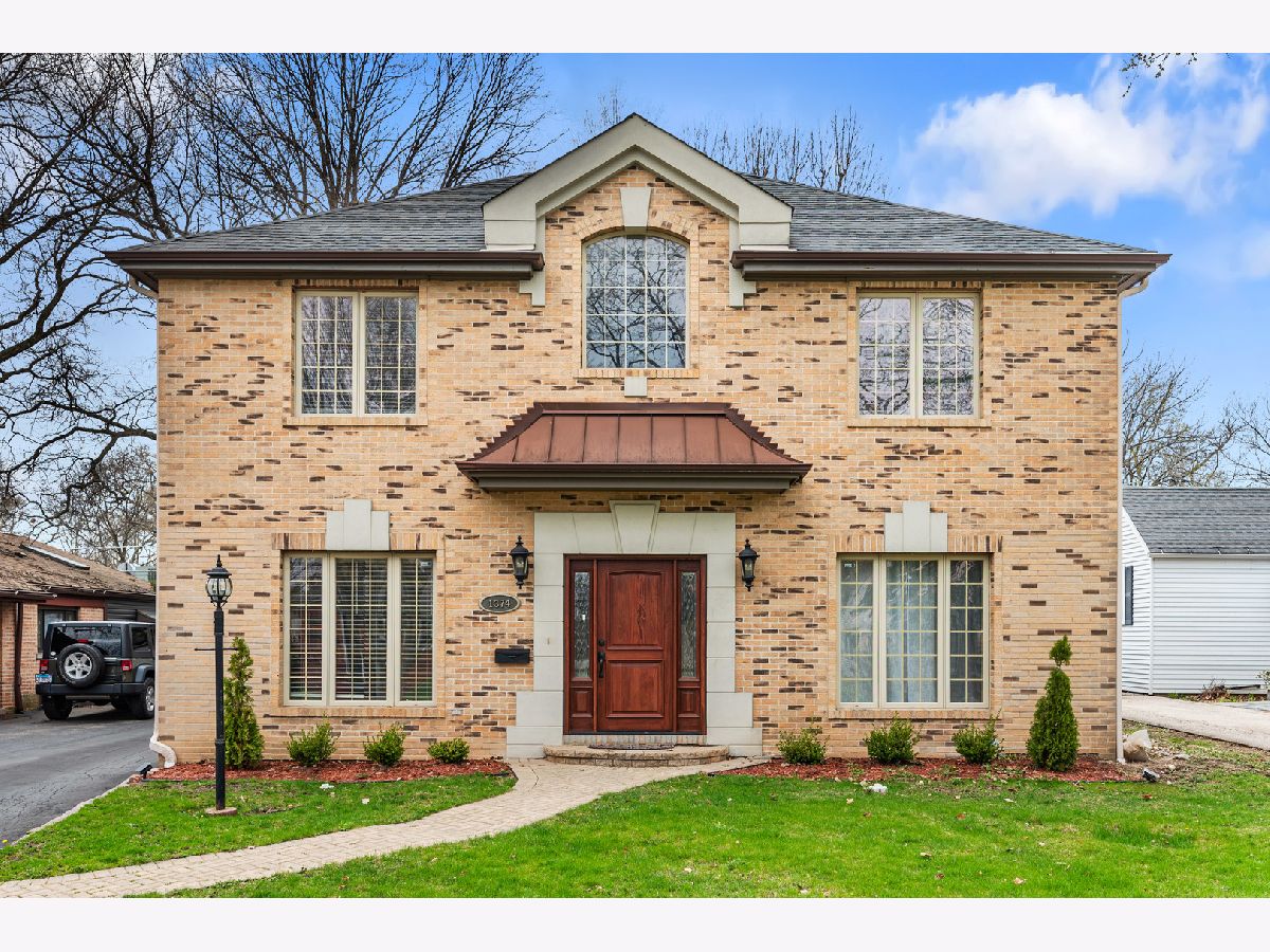 Homes Rented Sherwood Forest Highland Park Illinois, 1374 Cavell