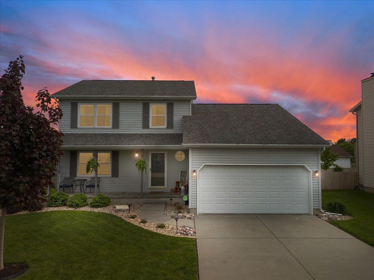Homes Sold Pinehurst Normal Illinois, 1017 Oak Hill