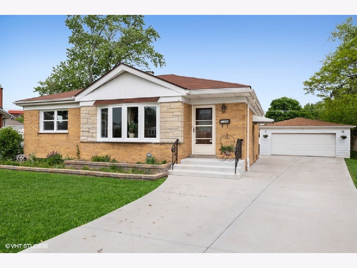 Homes Sold Fairlawn Westchester Illinois, 11144 Boeger