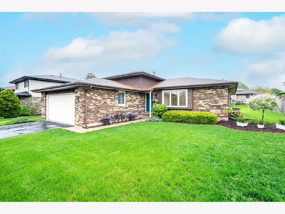 Homes Sold Tanbark Tinley Park Illinois, 8312 163rd