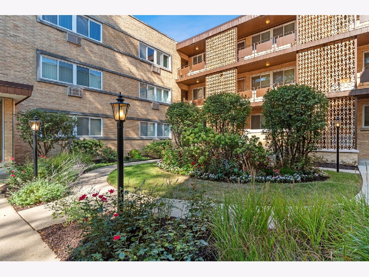 Condominiums Rented Harrison Court Evanston Illinois, 1921 Harrison