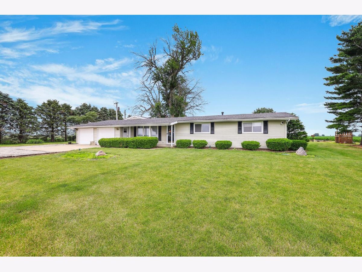  Sold Foosland Illinois, 269 County Road 3100