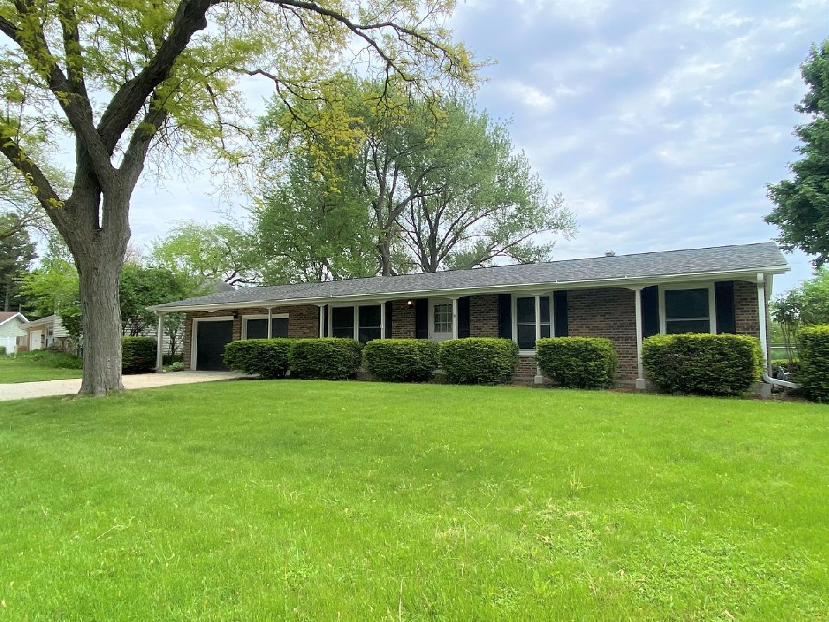 Homes Rented Bonnie Dundee Terrace East Dundee Illinois, 136 Scott
