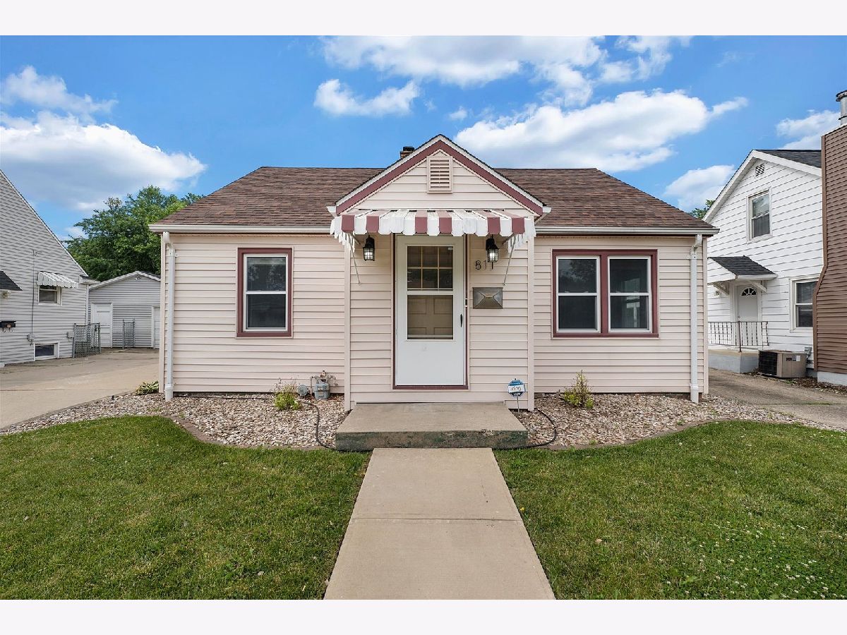 Homes Sold Maple Street Terrace Champaign Illinois, 811 Maple