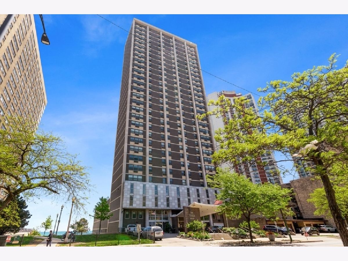Condominiums Sold Tiara Chicago Illinois, 6147 Sheridan
