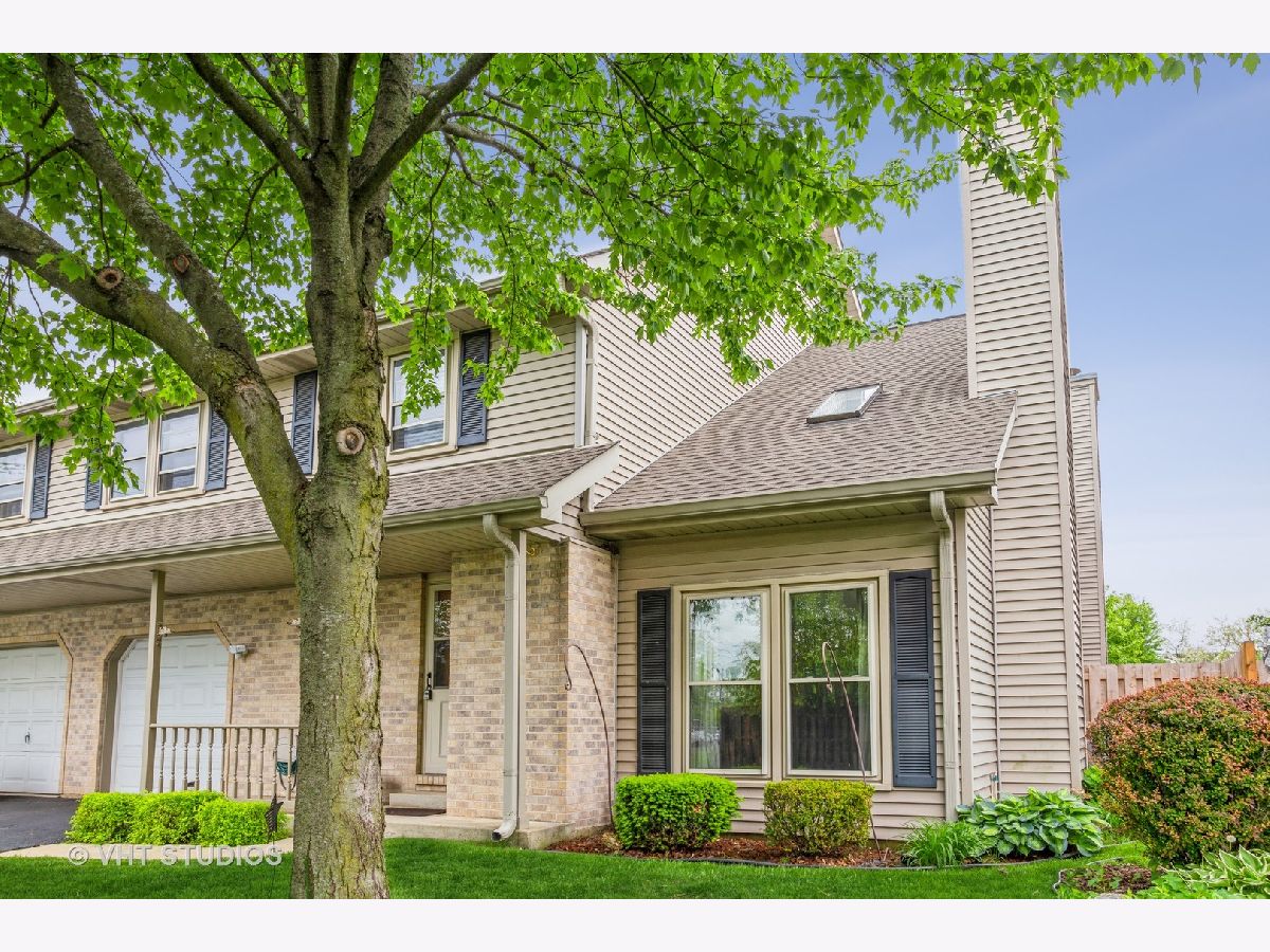 Townhomes Sold Walnut Grove Bensenville Illinois, 237 Walnut