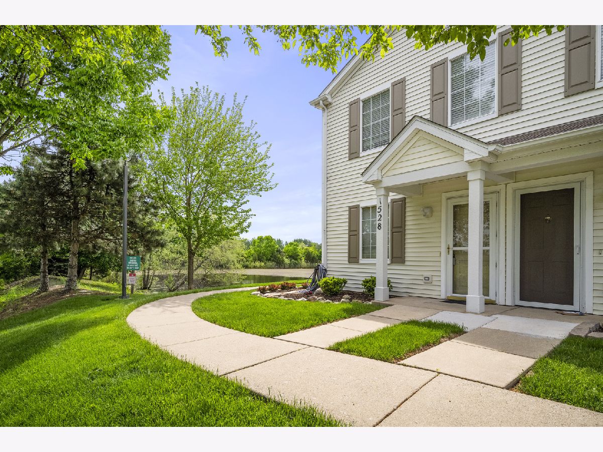 Prairie Point Aurora IL, Condos & Townhomes For Sale & For Rent Sadie