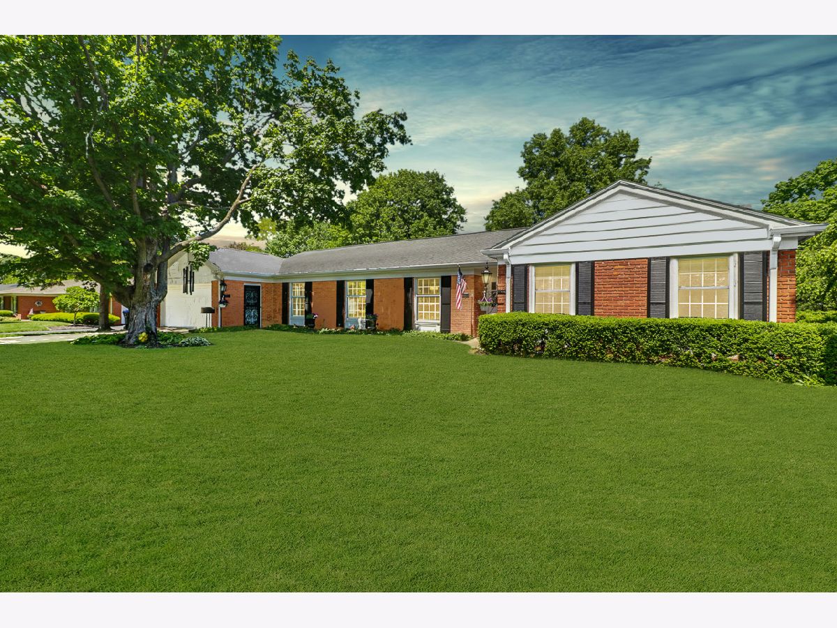 Homes & Condos & Townhomes Sold Fleetwood Bloomington Illinois, 218 Mays