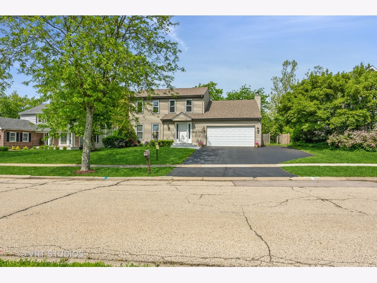 Homes Sold Braemar Barrington Illinois, 1219 Yorkshire