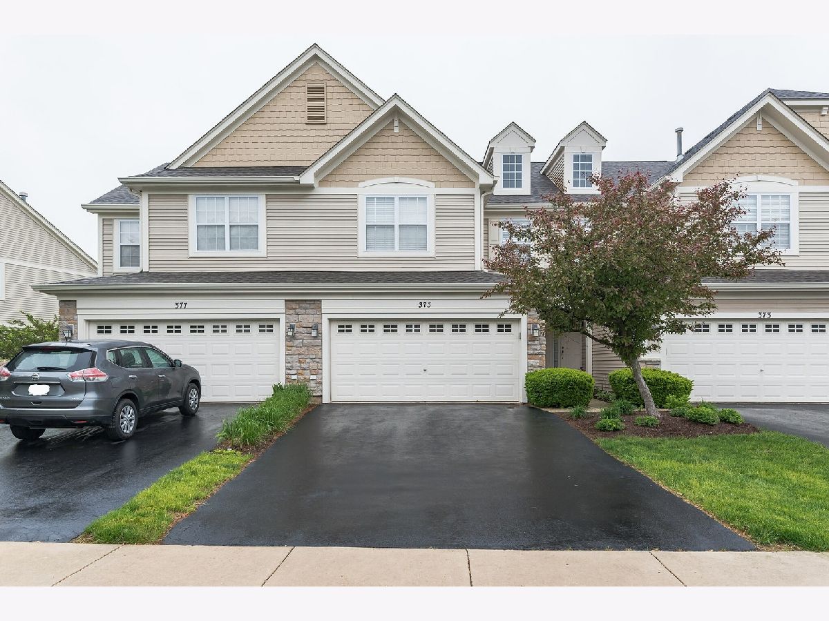 Townhomes Rented Woodland Lakes Aurora Illinois, 375 Vaughn