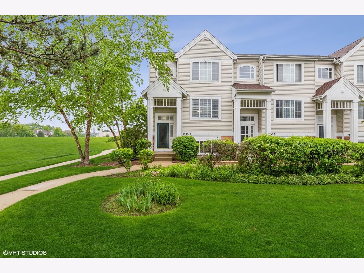 Townhomes Rented Capri Des Plaines Illinois, 9405 Harrison