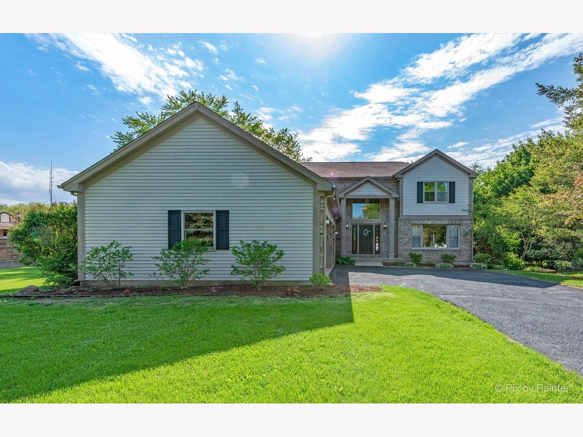 Homes Sold Trout Valley Cary Illinois, 120 Briargate