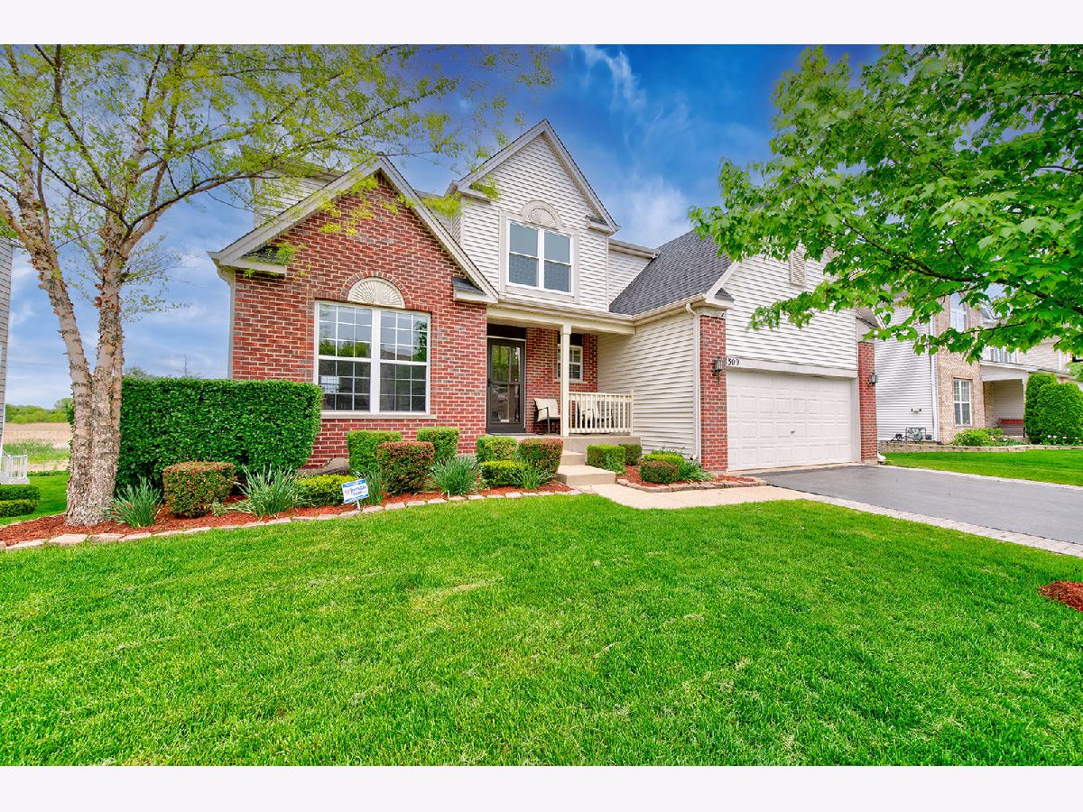 Homes Sold Prairie Walk Round Lake Illinois, 1309 Wild Meadow