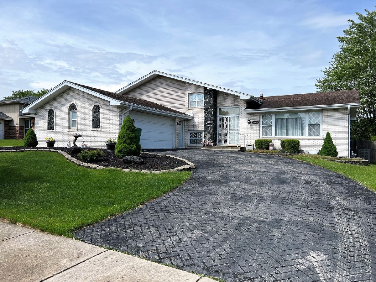 Homes Sold Silver Lake West Orland Park Illinois, 14929 Dogwood