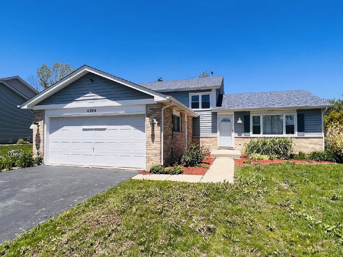 Homes Sold Butterfield Place Zion Illinois, 4204 Heather