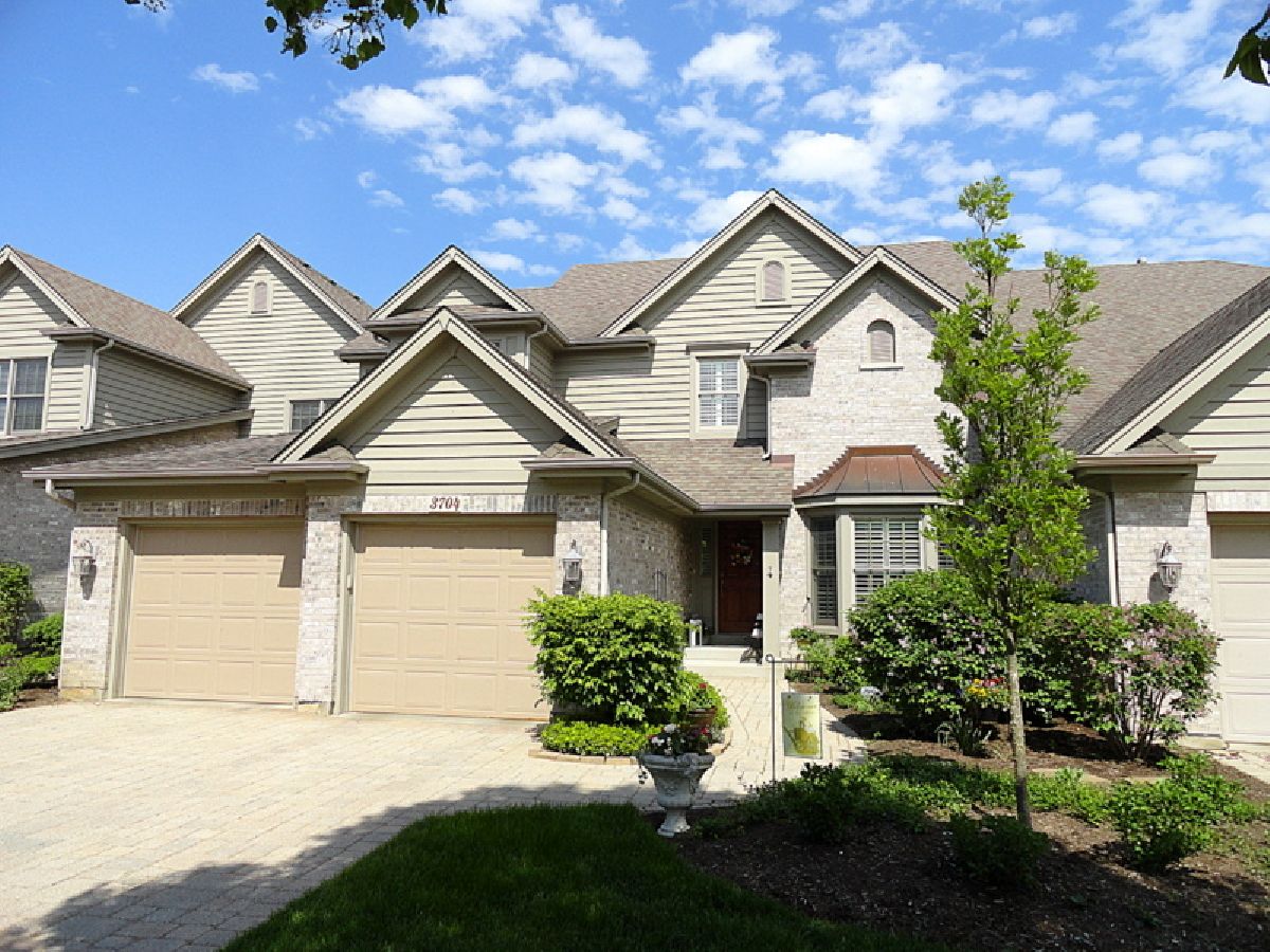Townhomes & Homes Sold Prairie Ridge Geneva Illinois, 3704 Ridge Pointe