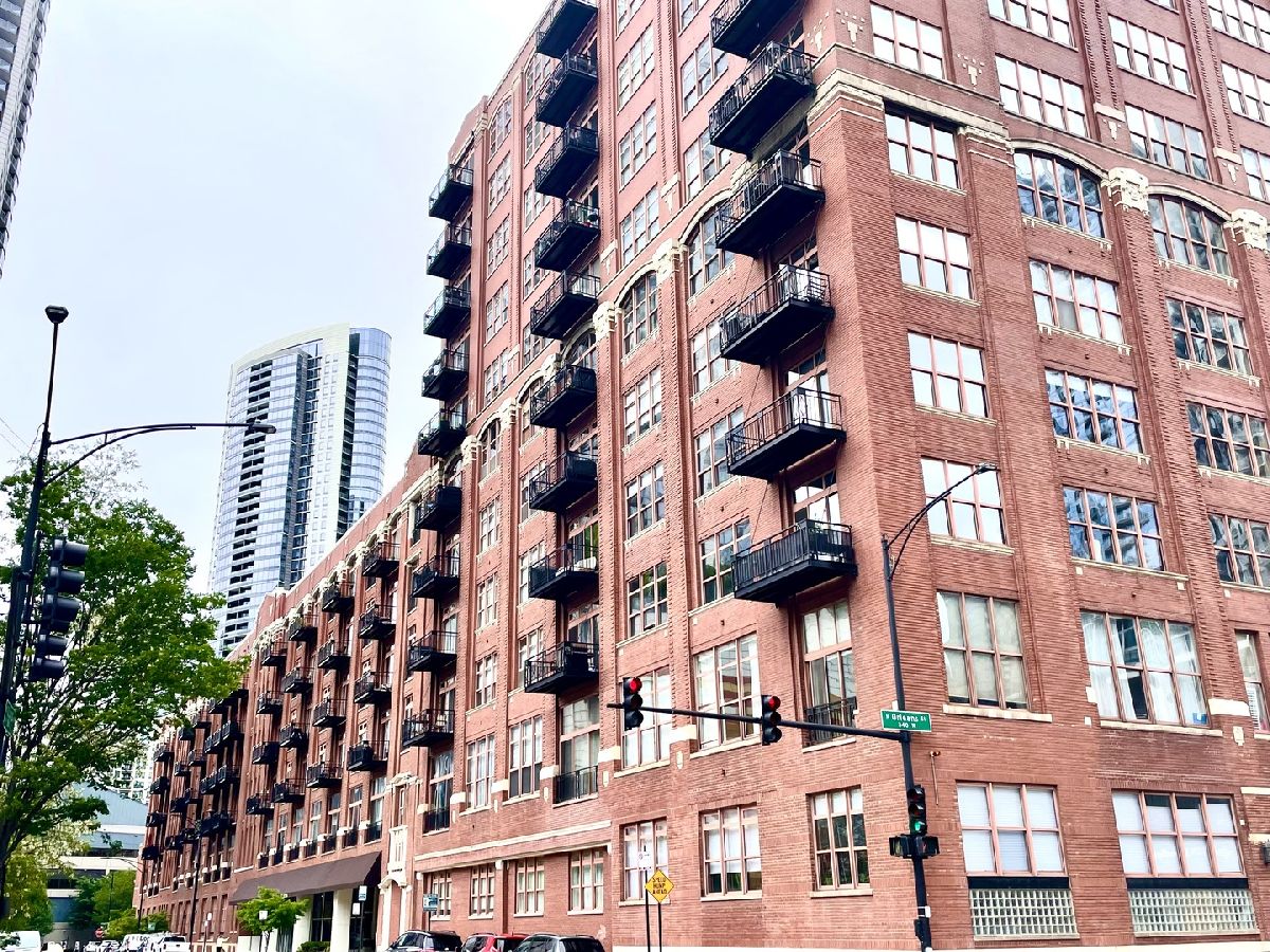 Condos & Townhomes Sold Sexton Lofts Chicago Illinois, 360 Illinois