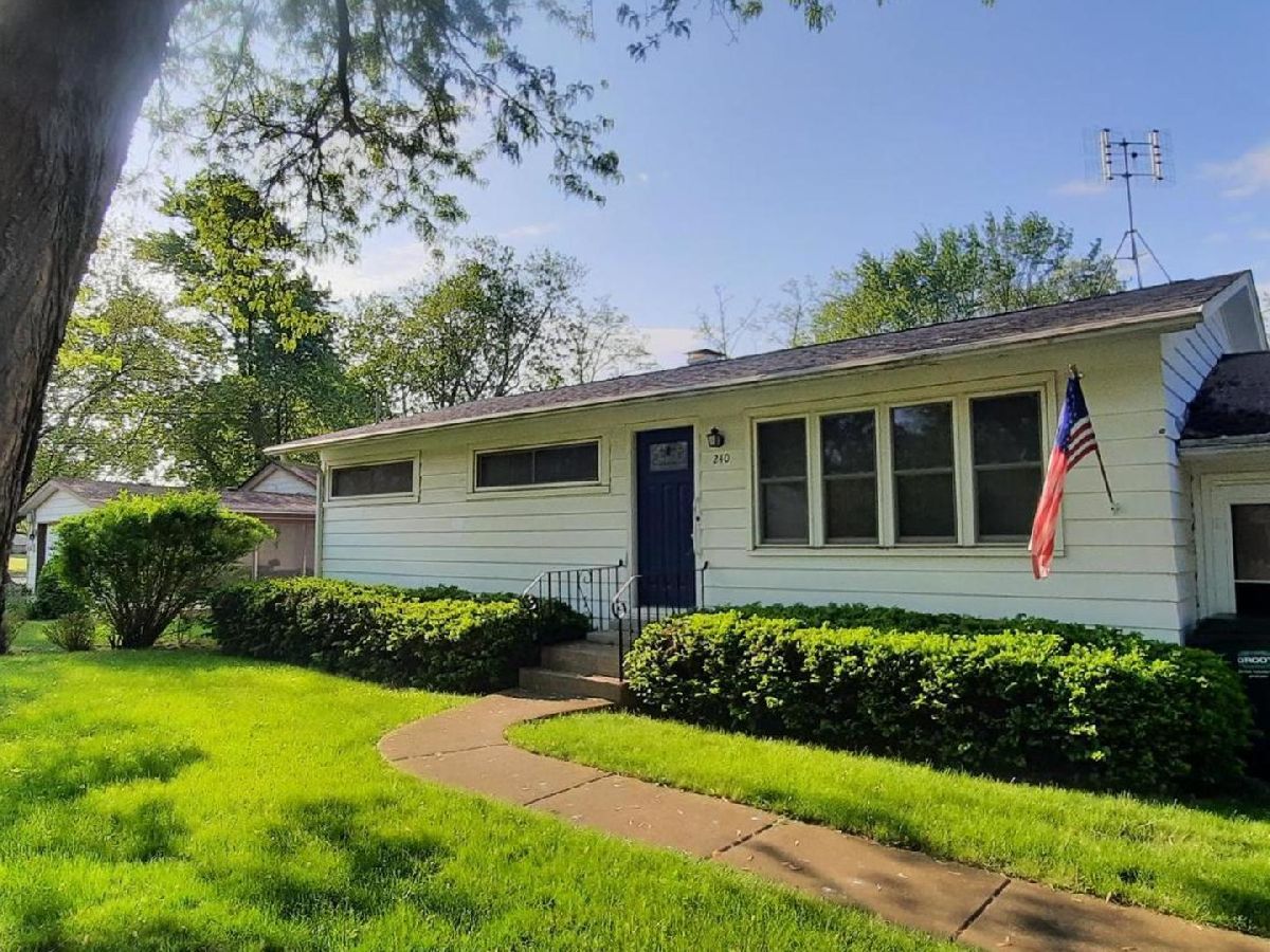 Homes Sold Barrington Highlands Barrington Illinois, 240 Tower