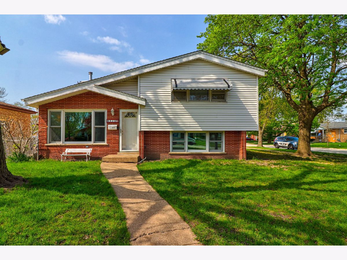 Homes & Condominiums Sold Barretts Brothers Tinley Park Illinois, 6840 176th