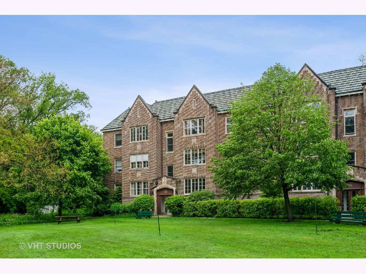 Condominiums Sold Sissilla Evanston Illinois, 1210 Central