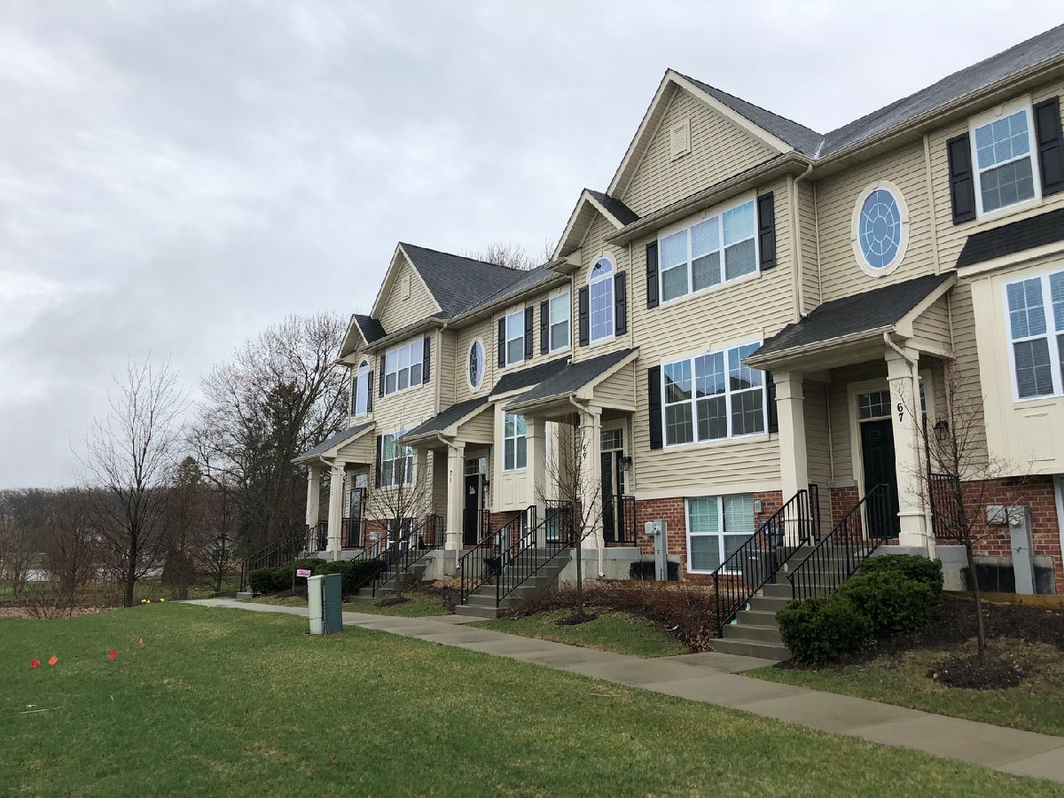 Townhomes Rented River Place South Elgin Illinois, 67 Melrose
