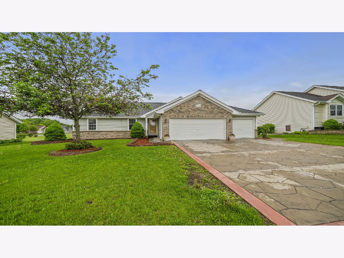 Homes Sold Belvidere Prairie Place Belvidere Illinois, 4112 Fallen Oak
