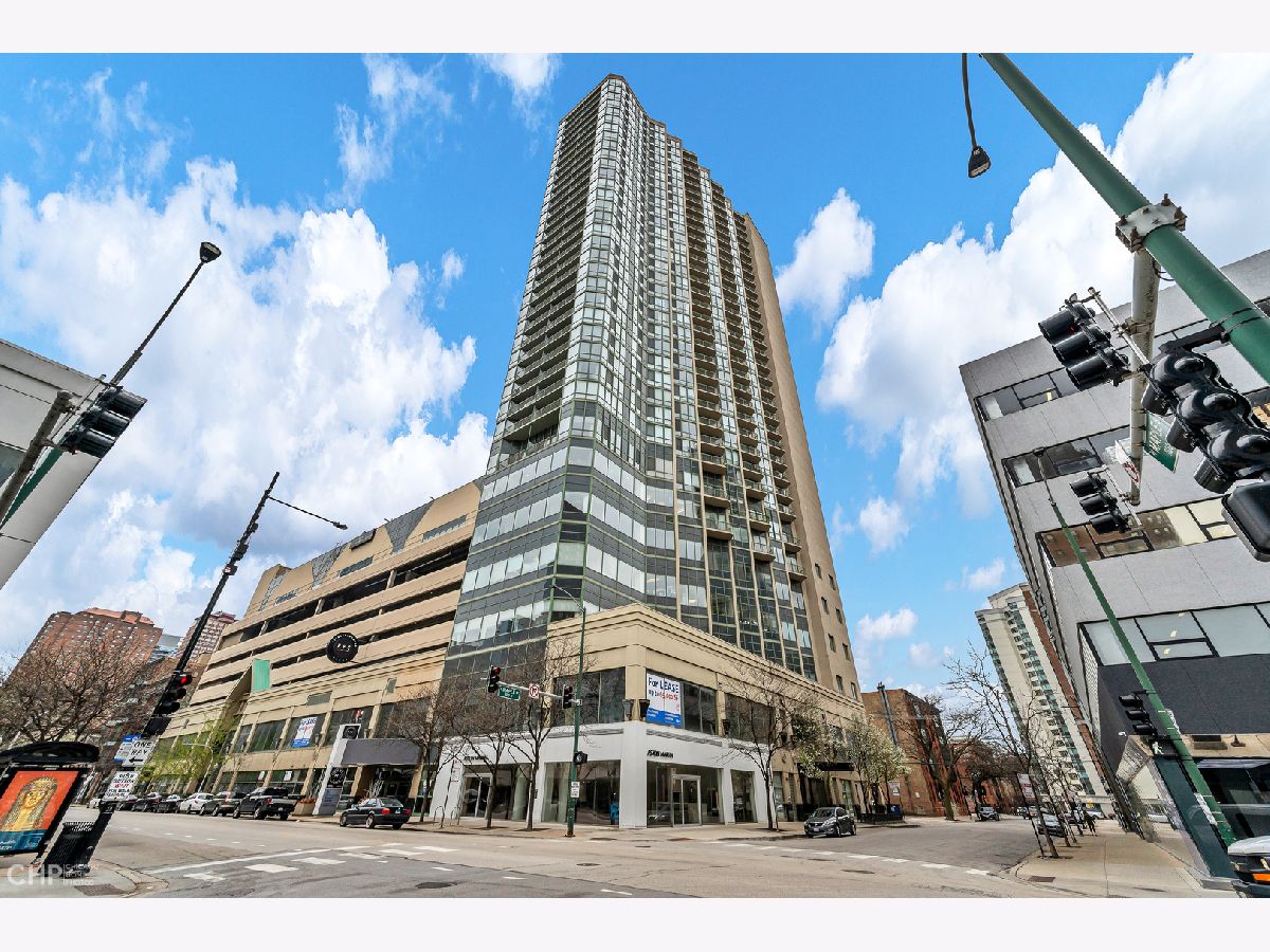 Condominiums Sold Gold Coast Galleria Chicago Illinois, 111 Maple