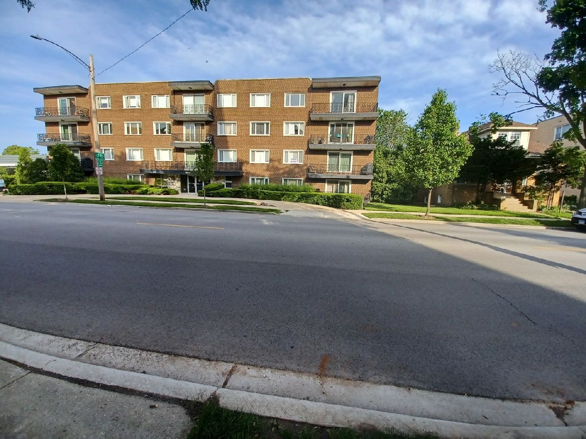 Condos & Townhomes Sold Morningside Place Skokie Illinois, 7861 Niles Center