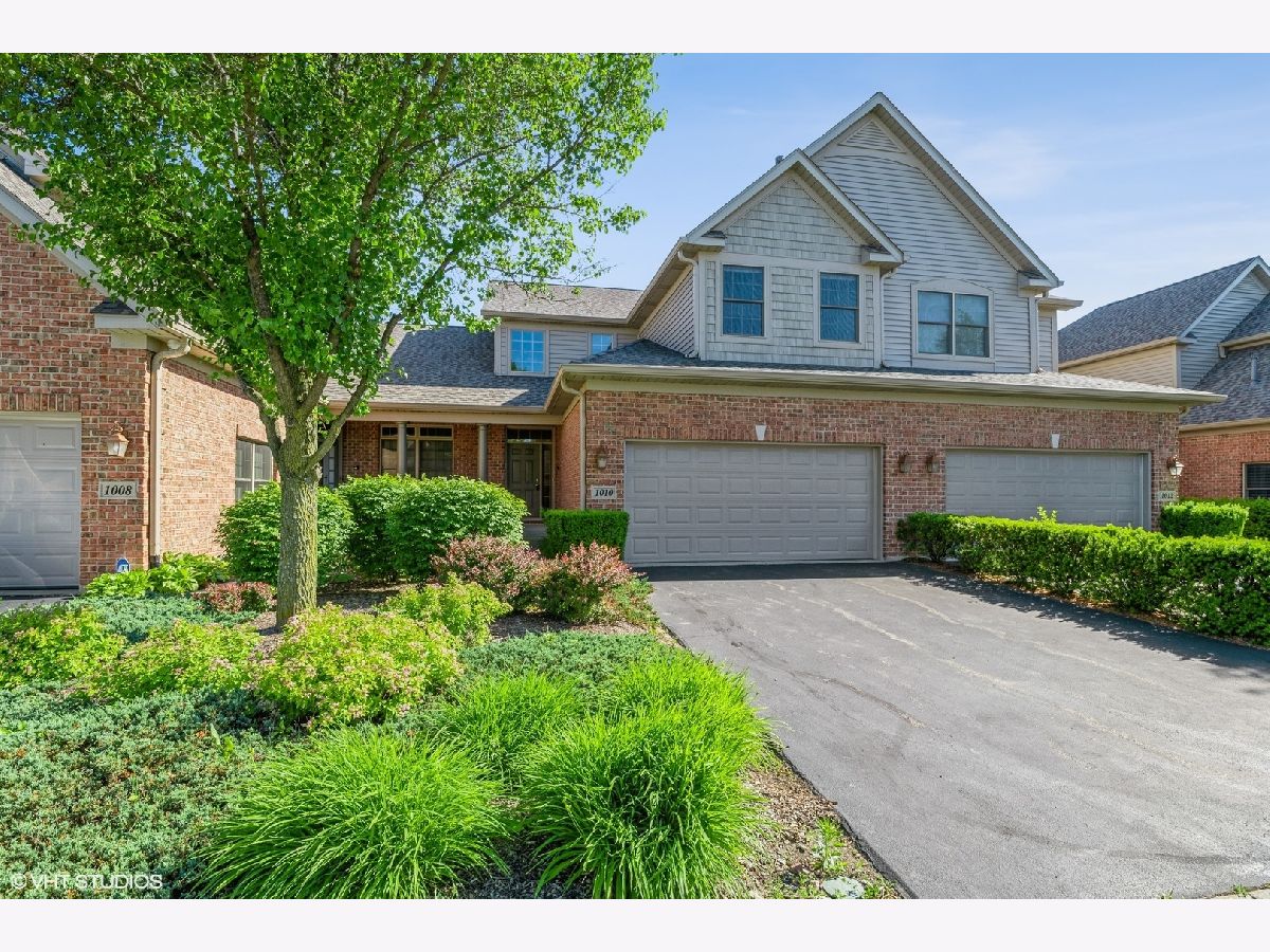 Homes & Townhomes Sold Woodland Ridge Antioch Illinois, 1010 Inverness