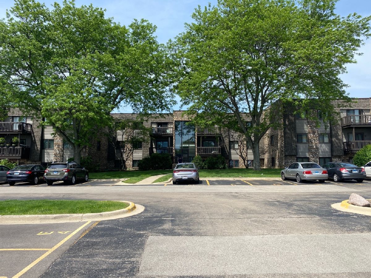 Condominiums Sold Drake Terrace Wheaton Illinois, 1462 Stonebridge