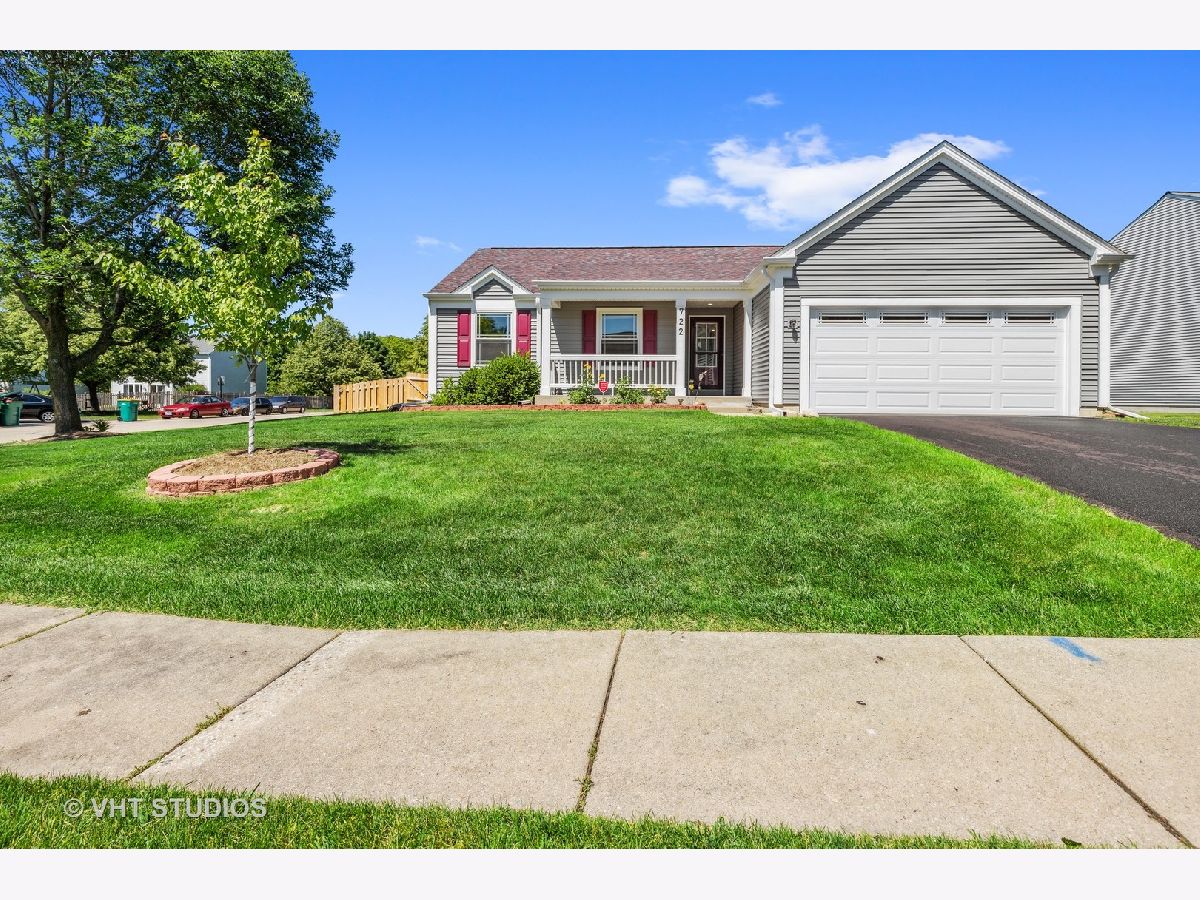 Homes Sold Savanna Springs Lake Villa Illinois, 722 Tallgrass